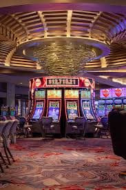 t8bet rút tiền bóng đá Việt Nam